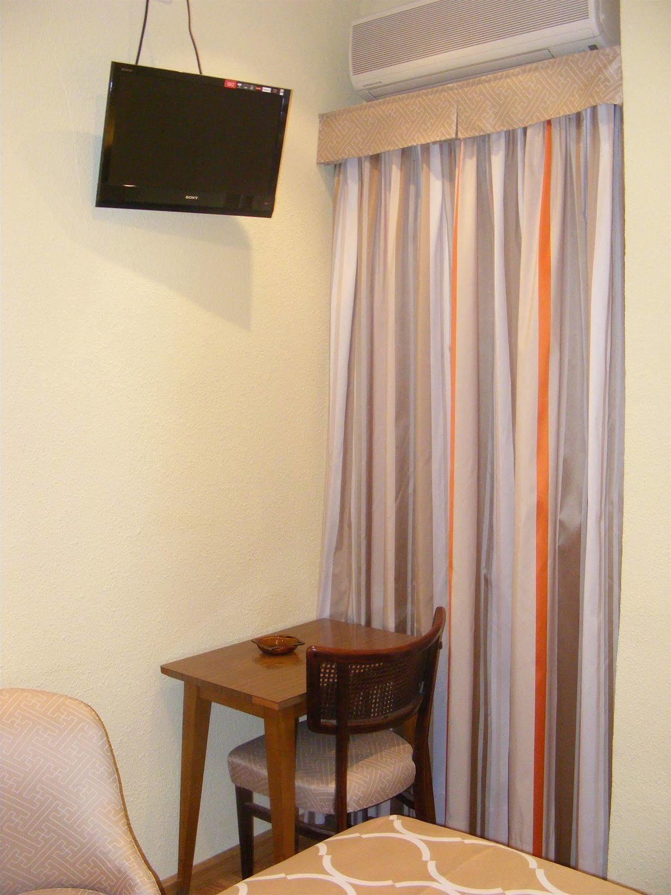 Hotel Alkazar Valencia Exterior foto